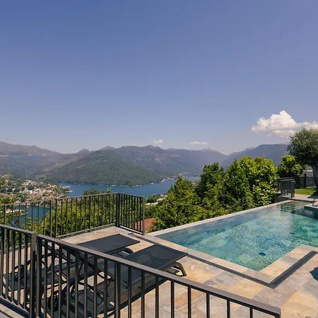 Eden Villa *
